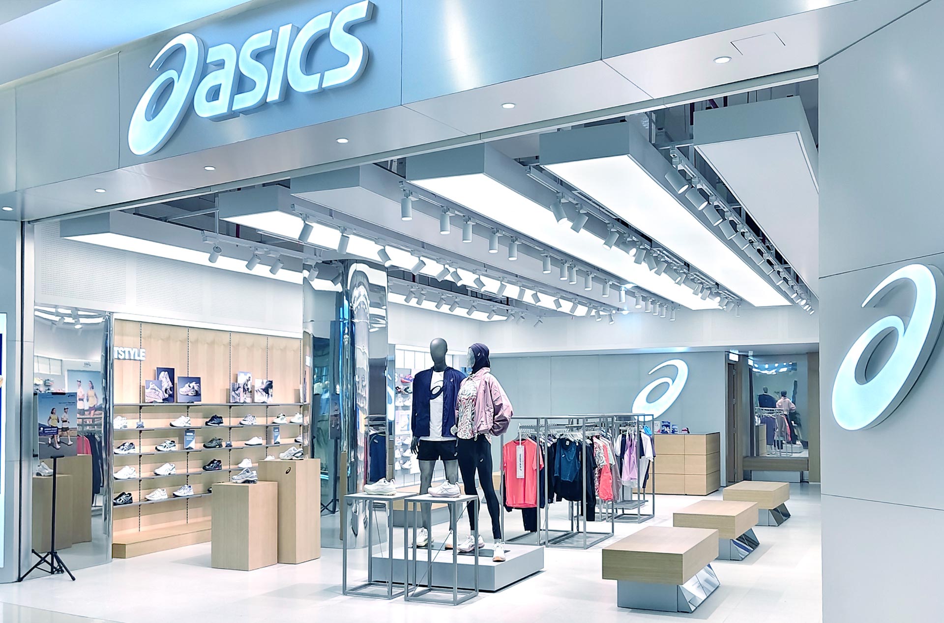Erajaya Active Lifestyle Officially Opens Its First ASICS Store in Samarinda